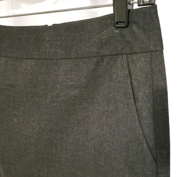 Banana Republic Women’s Dark Gray Pencil Skirt with Pockets Size 2P - Picture 2 of 6